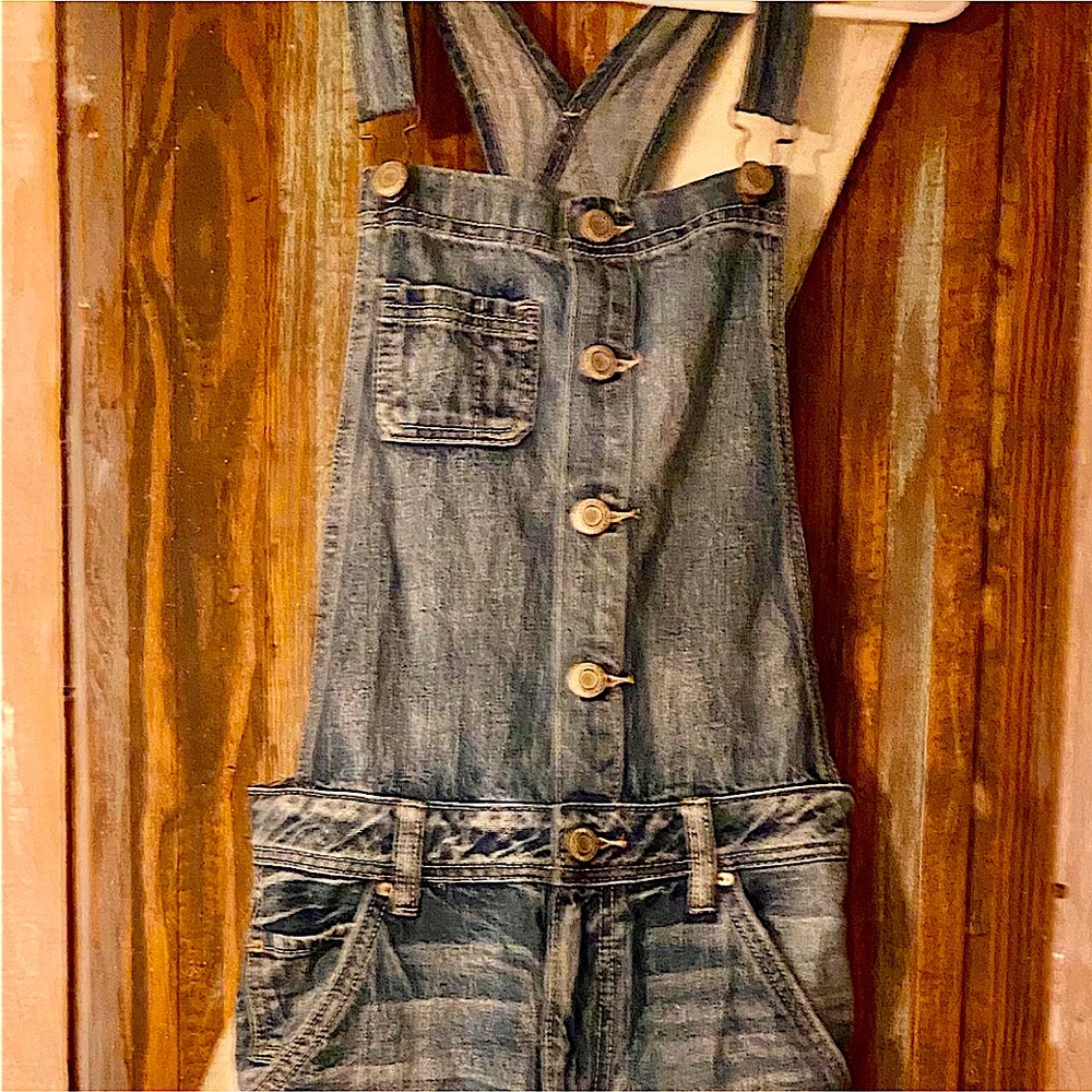 American eagle outfitters distressed overalls SZ S LIKE NEW